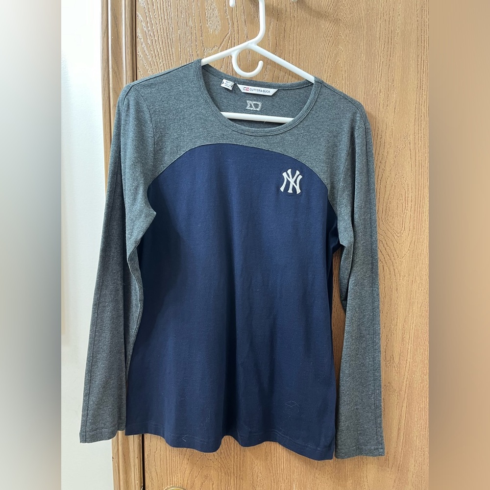 Cutter & Buck Women’s Long Sleeve Shirt